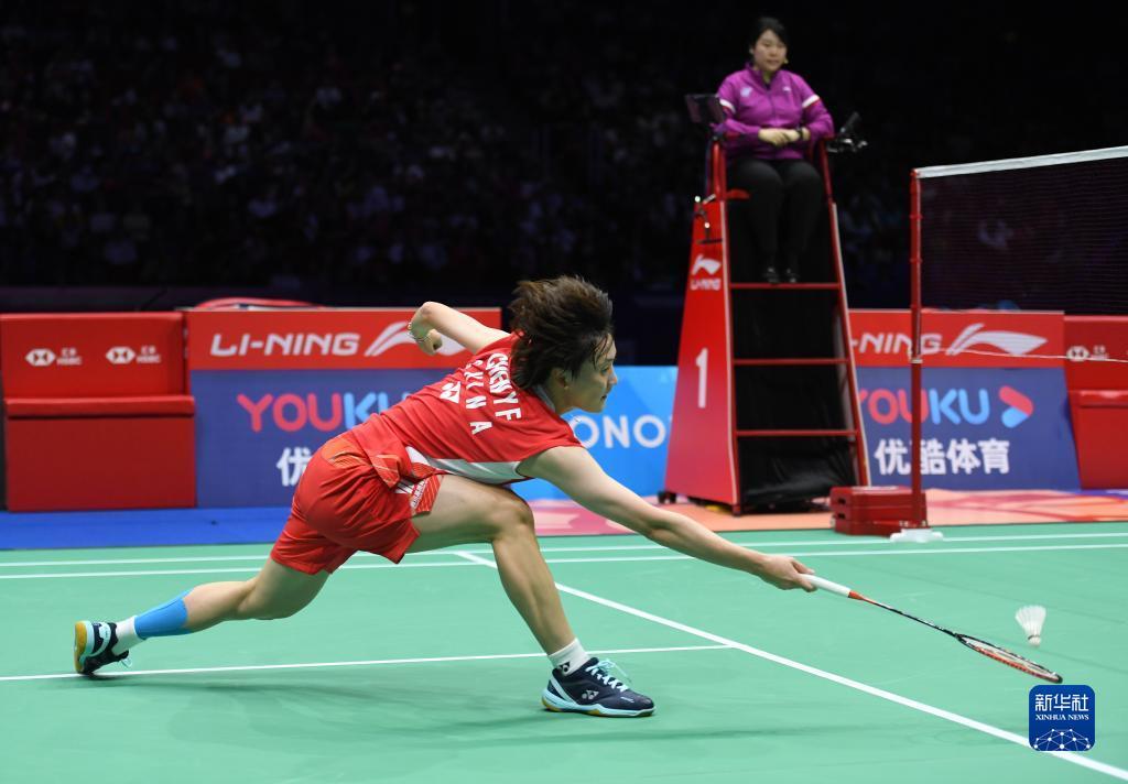 他勤奋学习 他勤奋学习